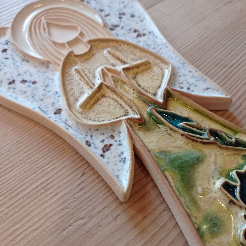 Anioł ceramiczny wiszący kwiatowy motyw irys #1 wysokość ok. 22cm - obrazek 5